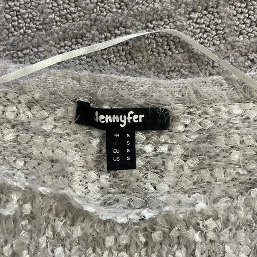 Sweater - Picture 2 of 4